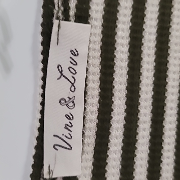 Vine & Love Green and White Striped Cardigan - Picture 2 of 7